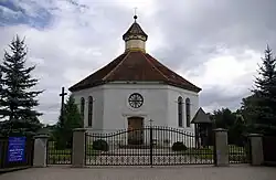 Die Christkönigskirche in Radzieje (Rosengarten)