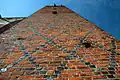 Außenverzierung an Eckturm