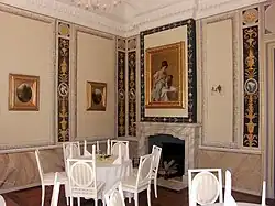Goldenes Zimmer