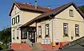 Rathaus- und Schulgebäude