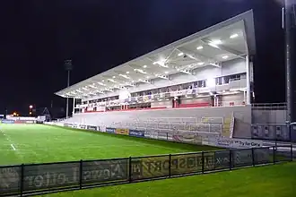 Die 2009 gebaute Osttribüne