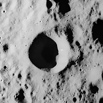 Der Krater aus einer Höhe von 101 km