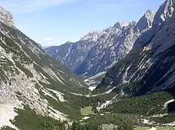 Reintal mit Reintalangerhütte von Westen aus gesehen