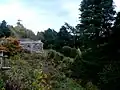 Stützmauer der Terrasse