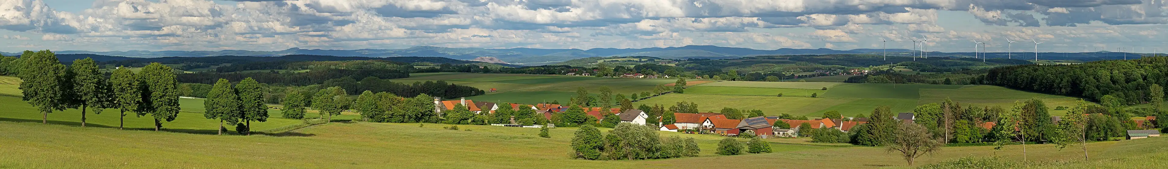 Blick vom Horst über Gunzenau hinweg bis zur Rhön