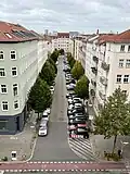 Östlicher Teil der Rheinsberger Straße zwischen Brunnen- und Strelitzer Straße von oben