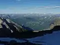 Blick vom Normalweg Nähe Adulajoch nach Westen, über Valle di Blenio, hinten Walliser Alpen, ganz rechts das Aletschhorn