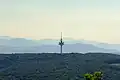 Jochgrabenberg rechts hinter dem Richtfunkturm Exelberg, vom Hermannskogel aus gesehen, dahinter der Schöpfl (links) und die westlichen Gutensteiner Alpen