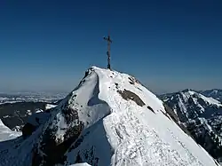 Gipfel mit Gipfelkreuz