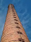 Ringanker als Bandeisen um einen Schornstein