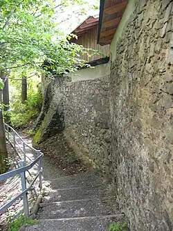 Reste der Wehrmauer