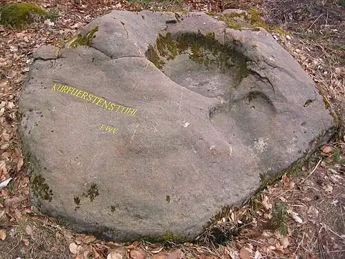 Kurfürstenstuhl als Ritterstein 253