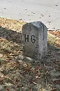 Kehrseite des vorangegangenen Steins: „HG“ steht für „Herzogtum Gotha“