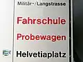 Ausgerolltes Rollband eines Zürcher Mercedes-Benz O 405 GTZ, rechts neben den Zielen sind die Lochungen zur automatischen Positionierung erkennbar