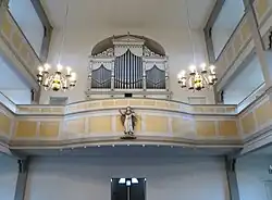 Blick zur Orgel