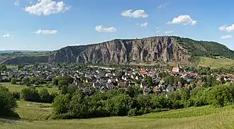 Blick über Ebernburg zum Rotenfels