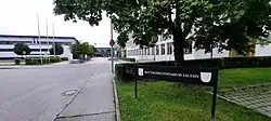 Rottmayr-Gymnasium Laufen, Blickrichtung zum Haupteingang