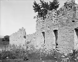 Die Ruinen von Fort Crown Point, Crown Point, N.Y. zwischen 1900 und 1906.