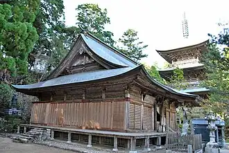 Haupthalle und Pagode