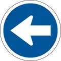 R105: Vorgeschriebene Fahrtrichtung – hier links