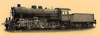 Die Loks 7001–7100 wurden noch im Auftrag der SDŽ entwickelt. Die Lieferung der Gü­ter­zug­loko­mo­tiven erfolgte erst 1922/1923 in Form von Re­pa­ra­tions­zah­lun­gen an die SHS.[12]