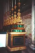 Seitenaltar mit Malachit (Geschenk des russischen Zaren Nikolaus&nbsp;I.)