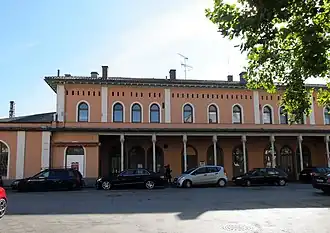 Empfangsgebäude (2011)