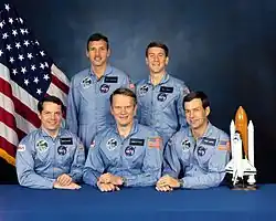 v.&nbsp;l.&nbsp;n.&nbsp;r. Robert Stewart, David Hilmers, Karol Bobko, William Pailes, Ronald Grabe