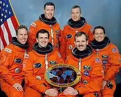 v. l. n. r. Vorne: Thomas Jones, Peter Wisoff, Steven Smith, Daniel Bursch; Hinten: Michael Baker, Terrence Wilcutt