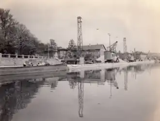 Sandbaggerei Blum, an der Mündung des Marienbachs in den Main, am 14. April 1945, drei Tage nach Kriegsende in Schweinfurt