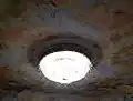 Plafond mit Lüster