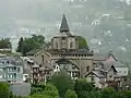 Blick auf Dorf und Abteikirche
