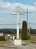 Monumentalkreuz am Friedhof