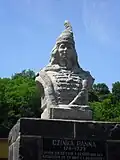 Büste auf dem Denkmal