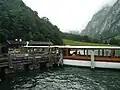 Seeseitige Ansicht der Bootsanlegestelle