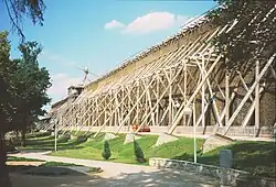 Gradierwerk mit „Windkunst“ (Sole-Pumpwerk)