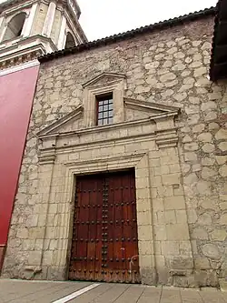 Ursprüngliche Struktur der Kirche mit ihrem Steinmauerwerk