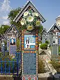 Grabstelen auf dem "Fröhlichen Friedhof"