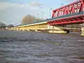 Elbebrücke bei Hochwasser