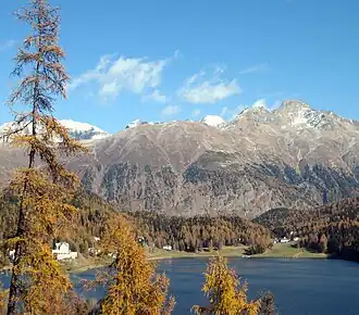 Der Schafberg (Bildmitte)