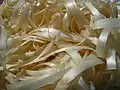 Spargelschalen werden häufig als Grundlage für Spargelsuppe verwendet