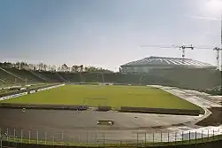 Das alte Parkstadion mit der neuen Arena im Hintergrund