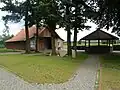 Scheune und Grillhütte am Dorfgemeinschafts­haus