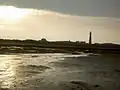 Ansicht von Schiermonnikoog mit Leuchtturm in der Dämmerung (Dezember 2008)