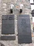 Gedenktafel für die jüdischen Opfer der Nazizeit am Haupteingang