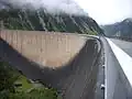 Schlegeissperre, Staumauer (unberegnete Fläche hell)