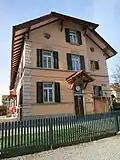 Wohnhaus mit 8 Wohnungen