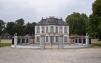 Schloss Falkenlust (1729–37)