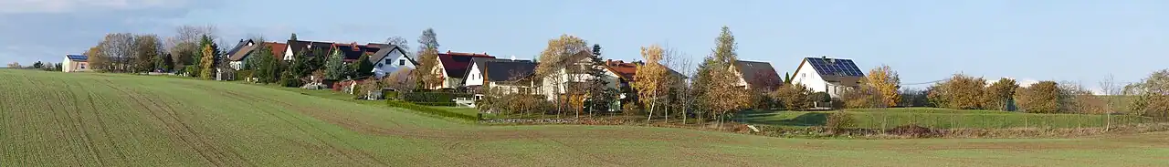 Die Schlossbergsiedlung über der Stadt