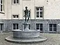 Brunnenfigur, Schulhaus Milchbuck